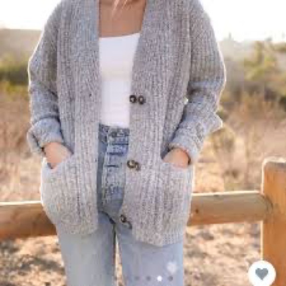 Carly Jean Los Angeles Sweaters - Carly Jean Los Angeles Nash sweater